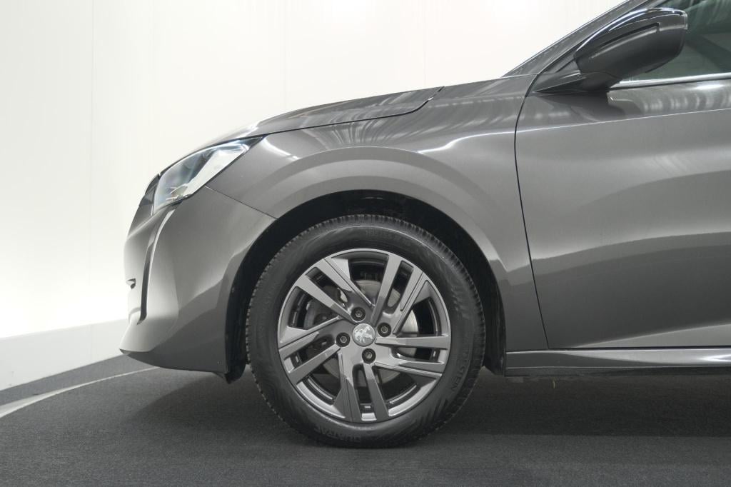 Peugeot 208 puretech 100 eat8 allure | navigatie | parkeersensoren | cruise