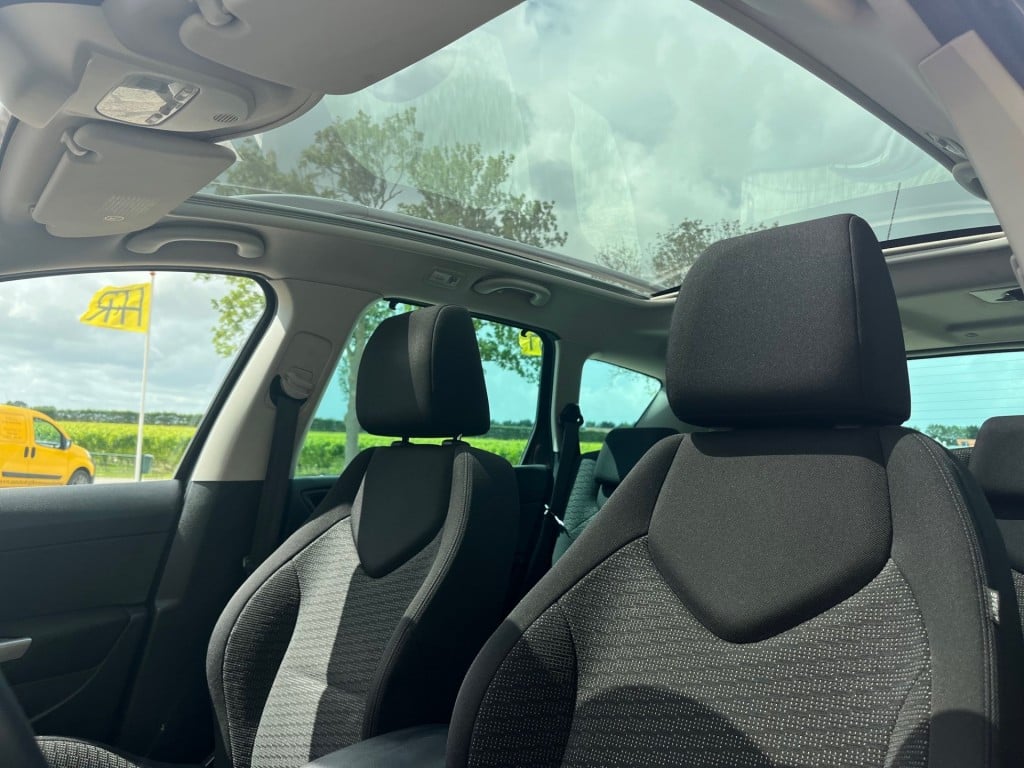 Peugeot 308 1.6 vti millesim 200 panodak, navi