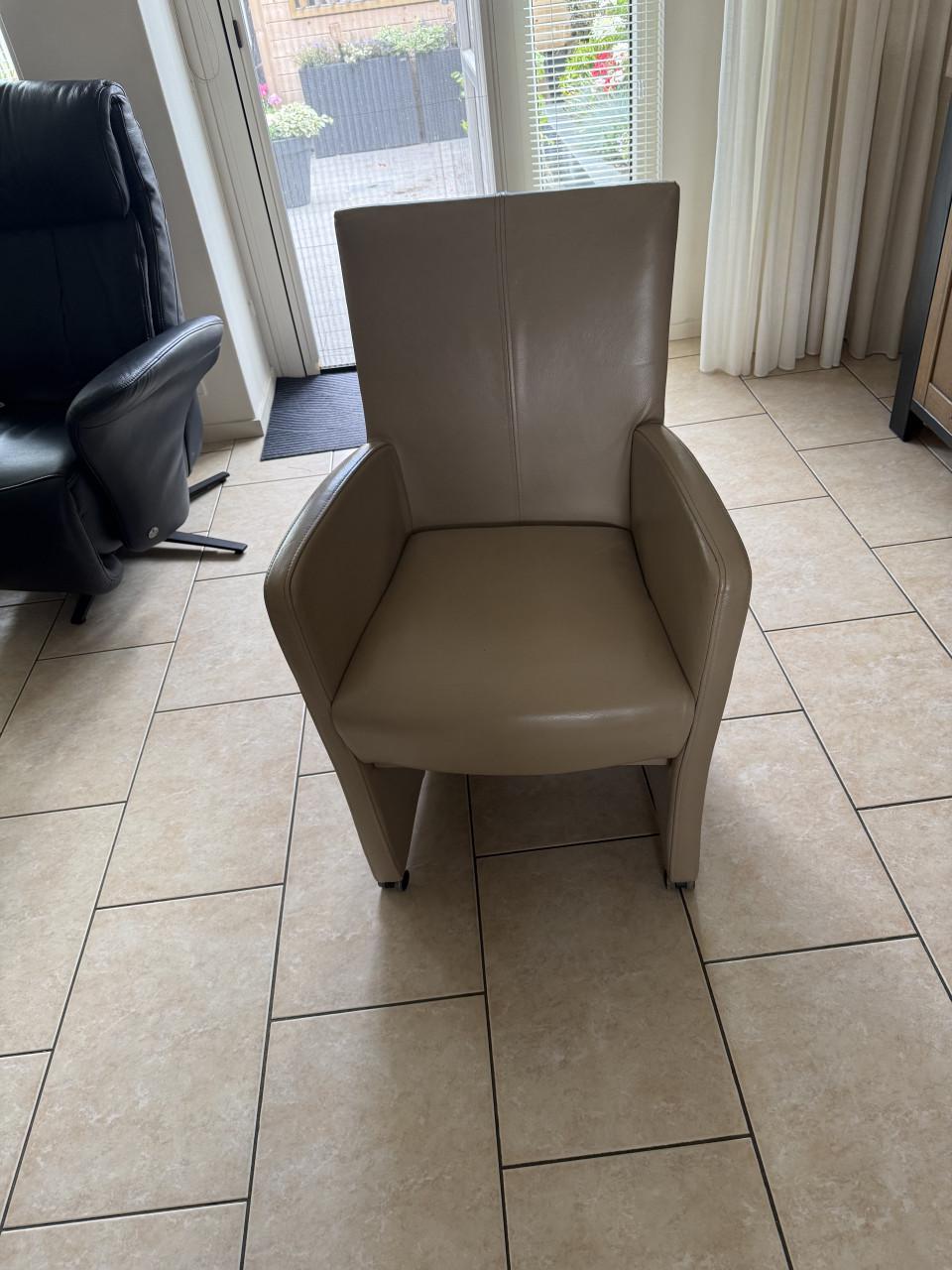 6 eethoekstoelen leer