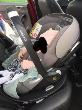 Cybex maxi cosi met 360 graden isofix plateau