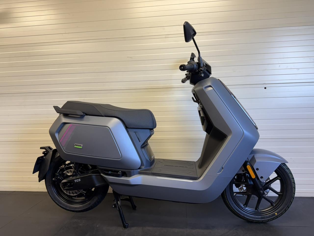 NIU NQi 150 – 25/45km – Smart E-Scooter – Nu Op Voorraad