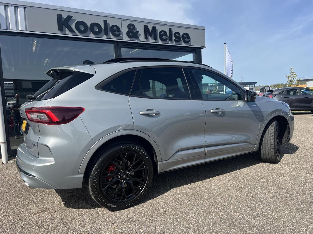 Ford Kuga 2.5 phev 243pk e-cvt st-line x , trekhaak , panodak , winterpack 