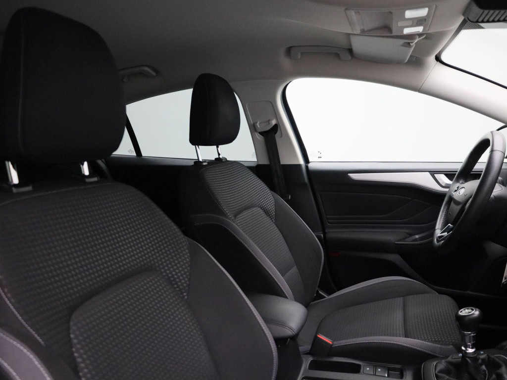 Ford Focus 1.0 ecoboost trend edition business navigatie - parkeersensoren 