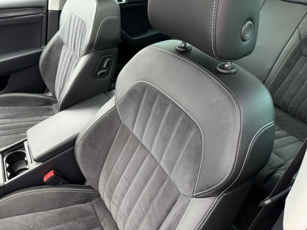 Skoda Superb combi 1.4 tsi iv 218pk style | pano dak | trekhaak