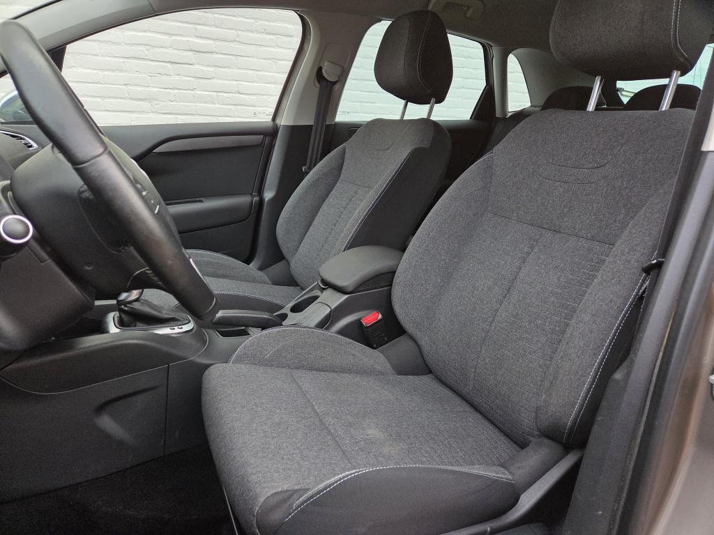 Citroen C4 1.2 130 pk collection automaat | navi | parkeersensoren