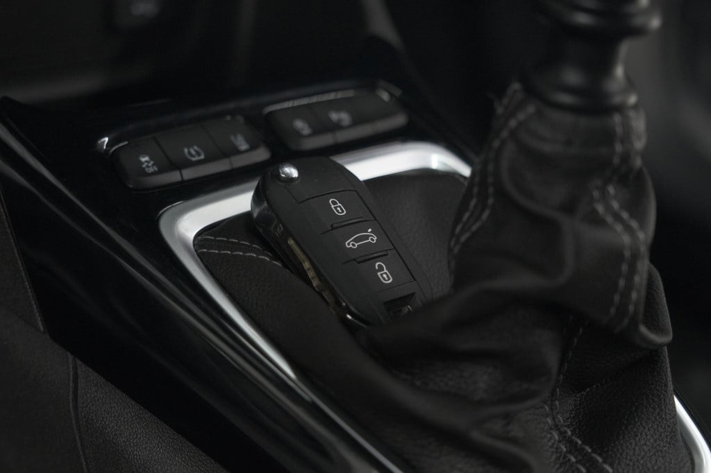 Opel Crossland X turbo 110 elegance | camera | navigatie | parkeersensoren 