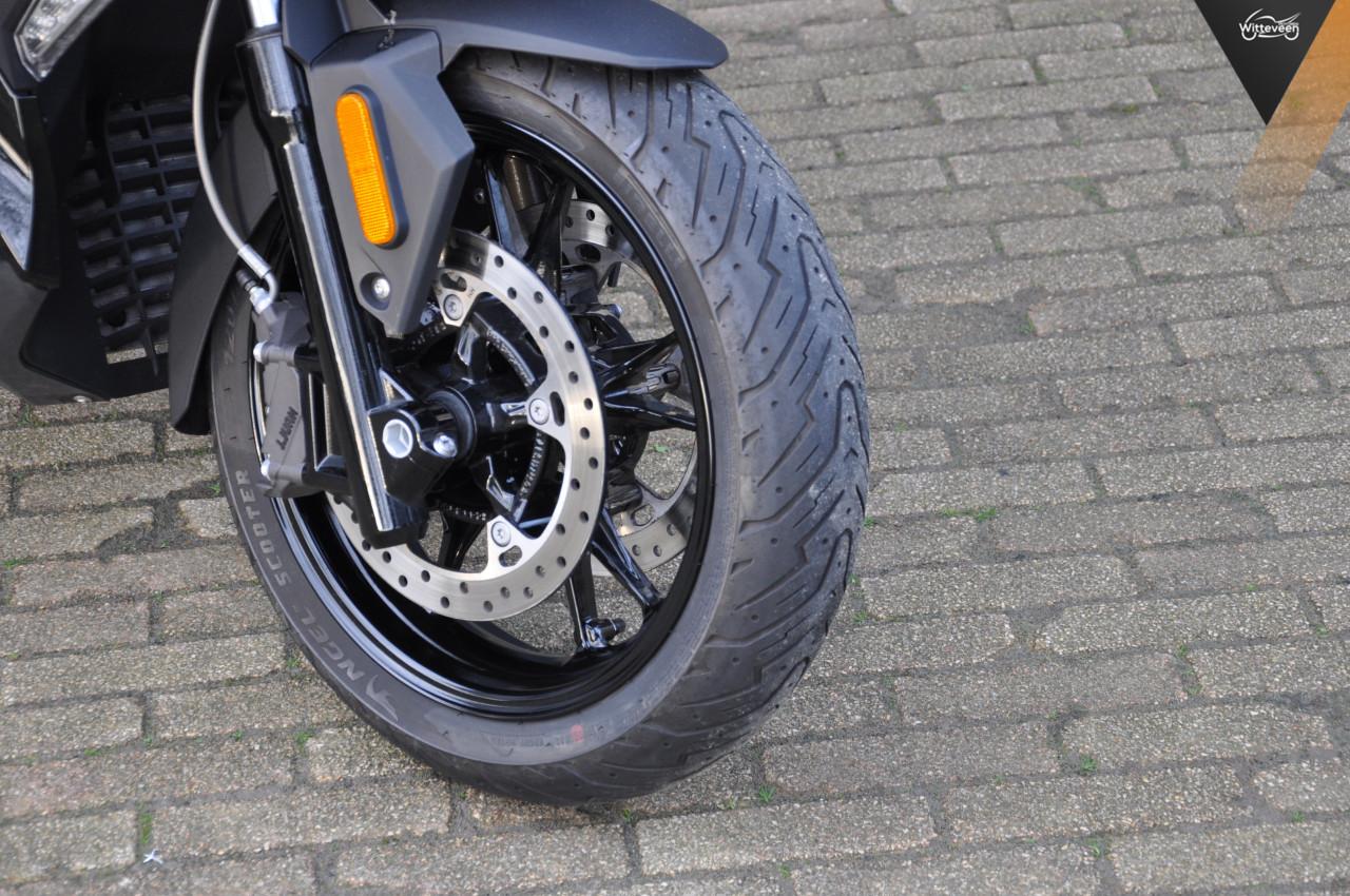 BMW C 400 X 7500 km!