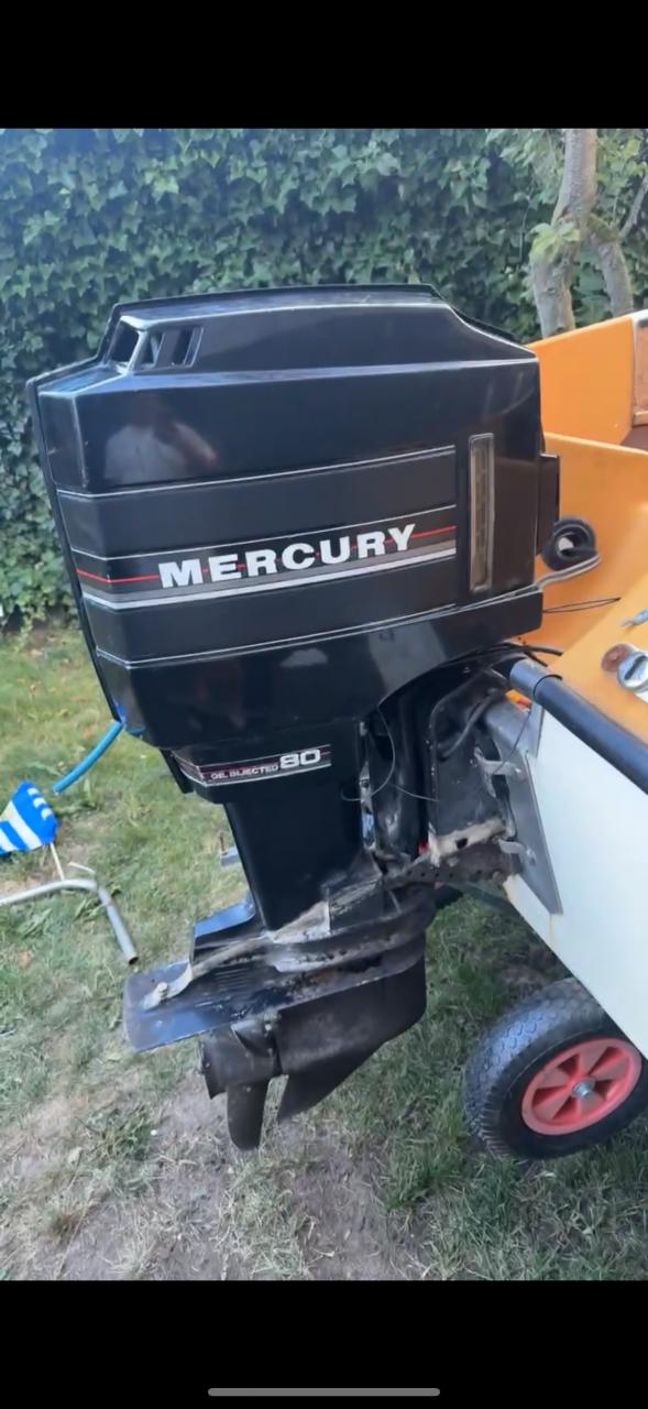 Mercury 80 pk 2 takt met powertrim