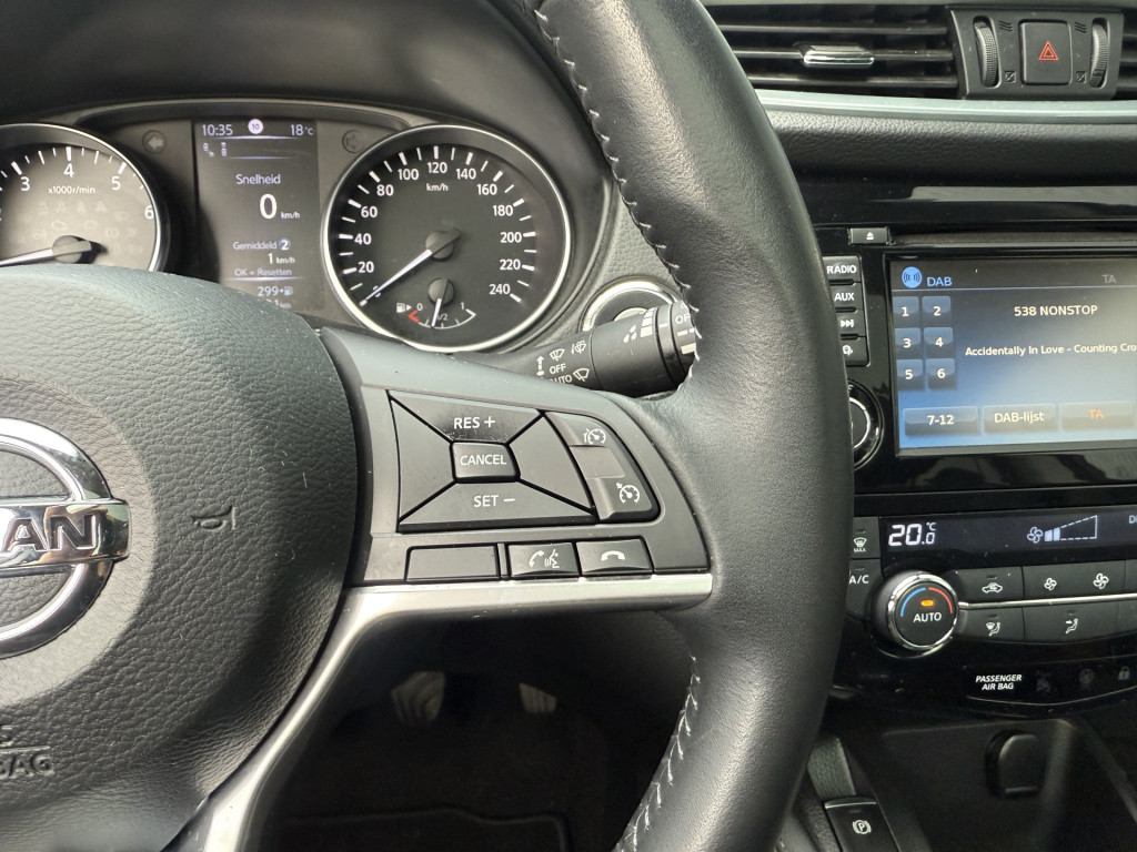 Nissan Qashqai 1.2 tekna pakket 5-drs