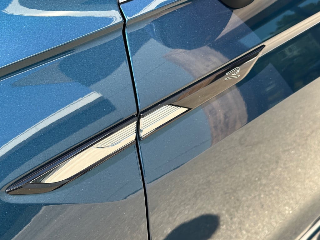 Volkswagen Tiguan 1.5 tsi 150pk dsg r-line | trekhaak | panoramadak | led |