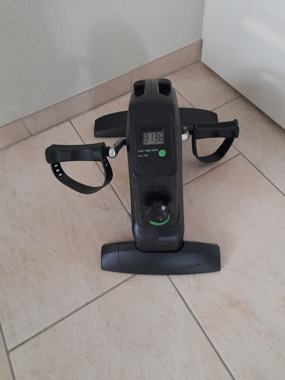 Tunturi Cardio Fit M30 Stoelfiets -Hometrainer - LCD monitor - Fietstrainer