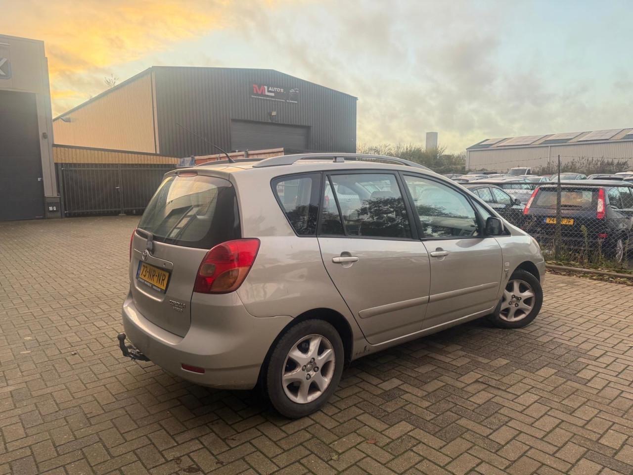 Toyota Corolla Verso 1.6 VVT-i Linea Luna