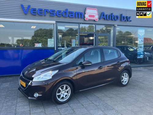 Peugeot 208 1.2 vti envy, navi, trekhaak enz...
