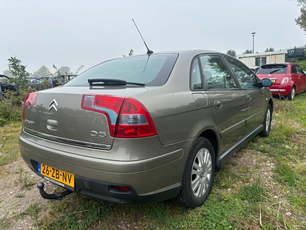 Citroen C5 2.0-16v cool tech