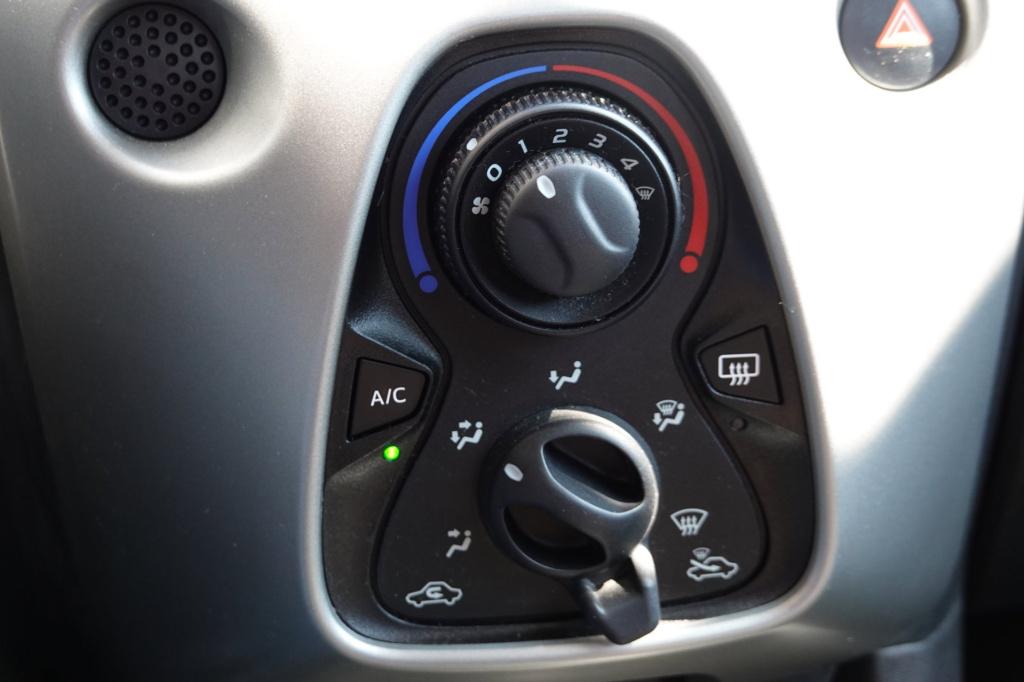 Citroen C1 1.0 vti shine automaat!