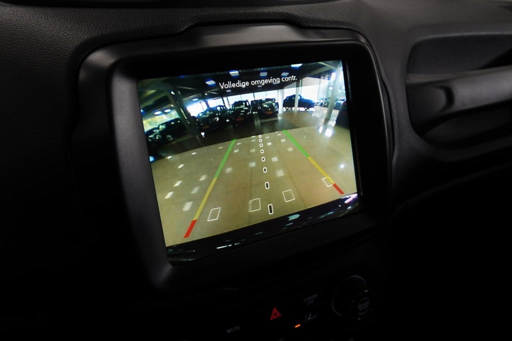 Jeep Renegade 1.0t | cruise | camera | led |