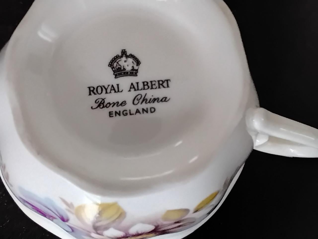 ROYAL ALBERT KOP EN SCHOTELS