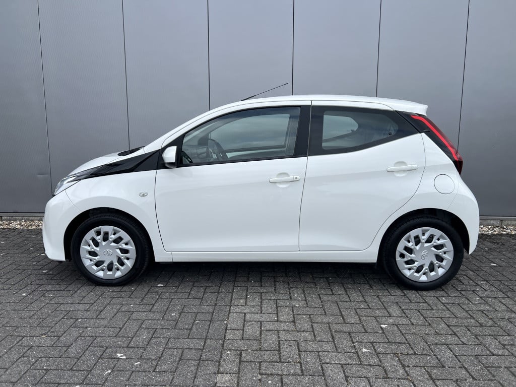 Toyota Aygo 1.0 vvt-i x-play