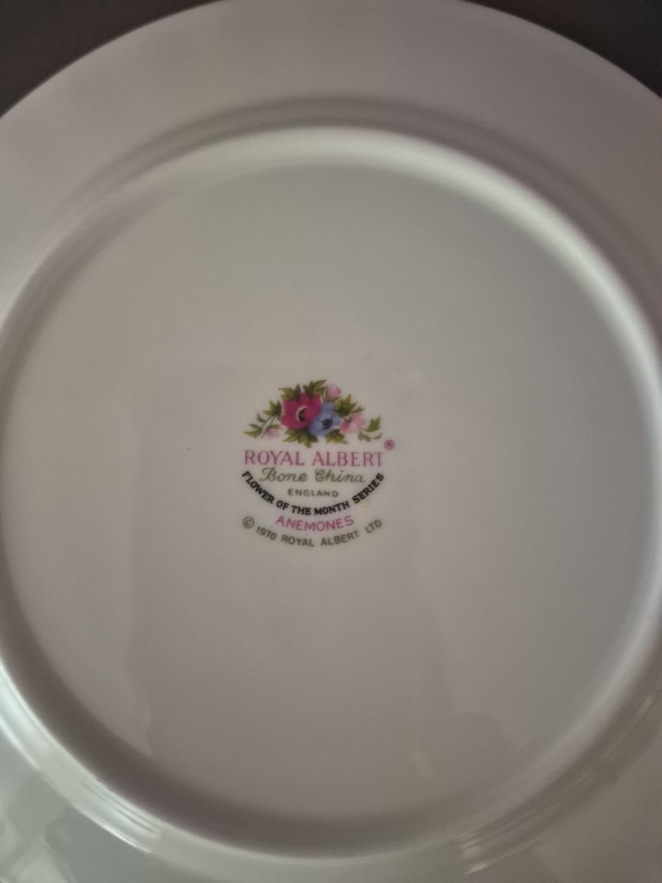 Royal Albert bordje