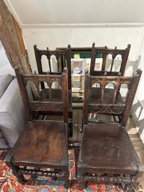 Set van vier prachtige antieke stoelen