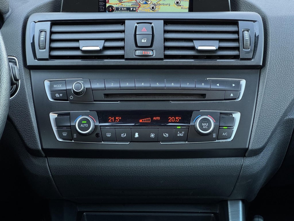 BMW 2-serie coupé 220i executive sport-line | navigatie | cruise control | 