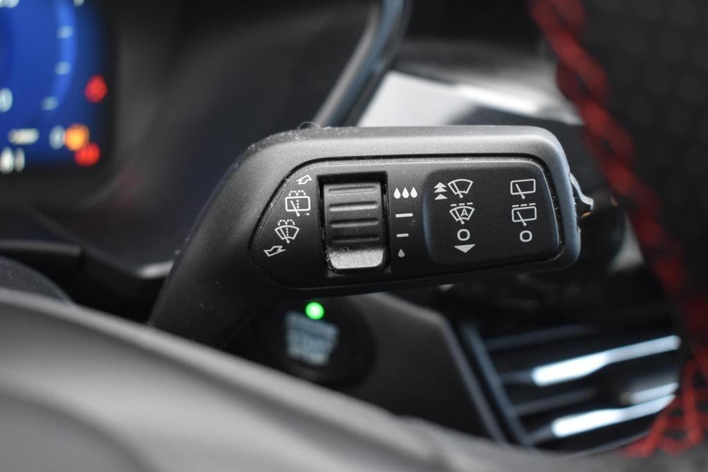 Ford Kuga 2.5 phev st-line | climate control | cruise control | winterpakke