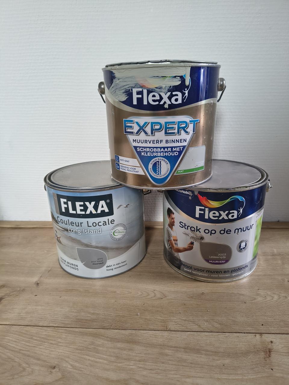 Diverse soorten verf, lak, latex, muurverf, tuinbeits, tuinverf. Zie foto's