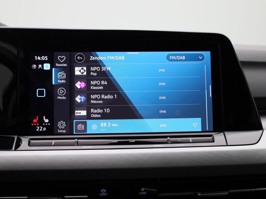 Volkswagen Golf 1.5 tsi life | navigatie | apple carplay / android auto | c