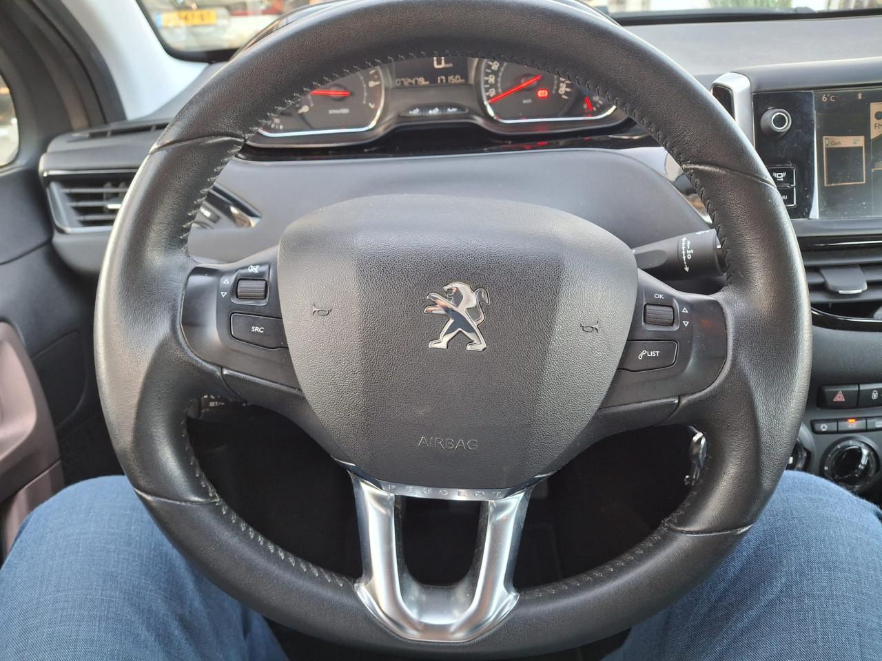 Peugeot 208 1.2 puretech 72.000km 2014