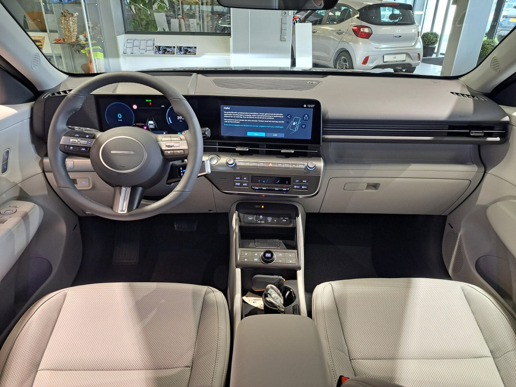 Hyundai Kona electric premium 65.4 kwh | demo voordeel! | snel leverbaar! |