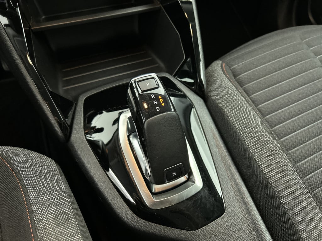 Peugeot 2008 130 pk automaat active | rijklaar | camera achter |