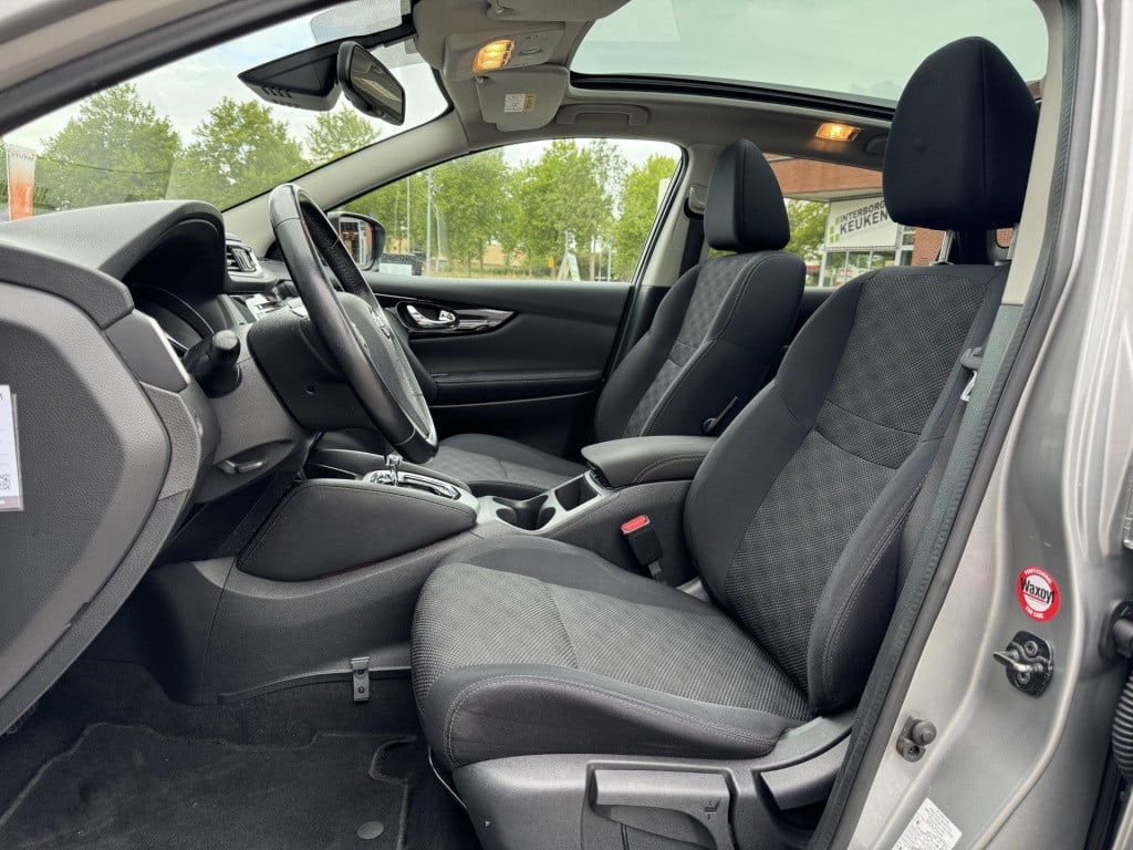 Nissan Qashqai 1.2 n-connecta design pack automaat | panoramadak | navigati
