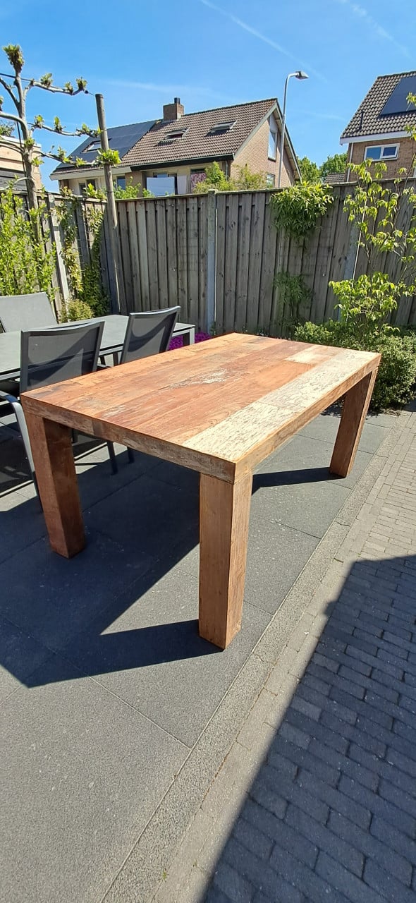 Eettafel 170 x 100 cm rustiek hout