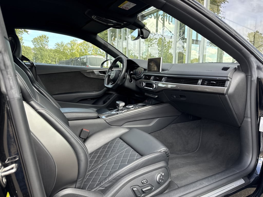 Audi A5 coupé 3.0 tfsi s5 quattro pro line plus | carbon | 20'' | massage |