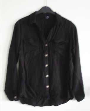 Zwarte blouse met bruine knopen maat s