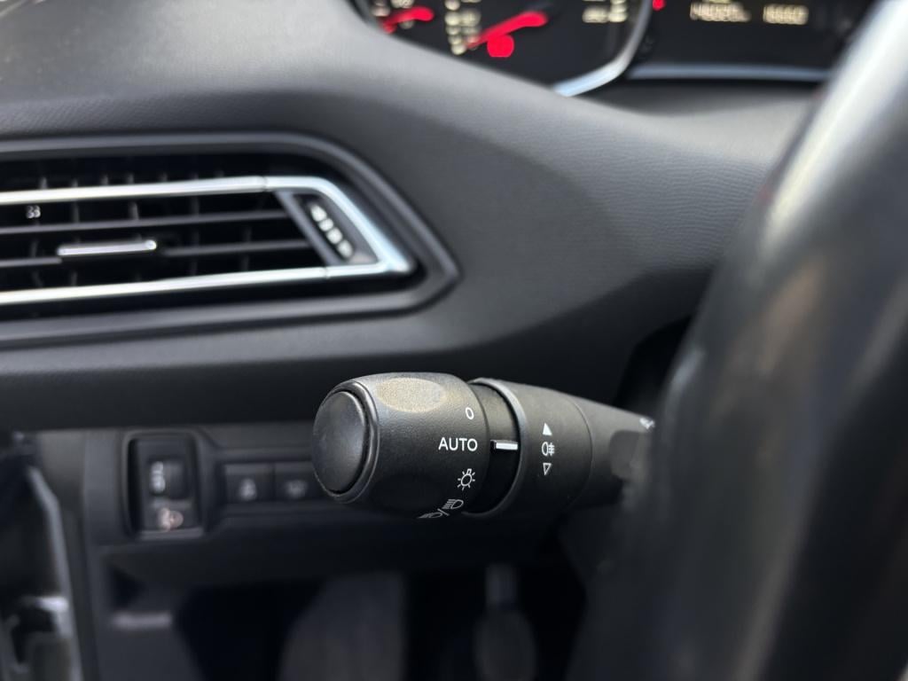 Peugeot 308 1.2 puretech active/ trekhaak