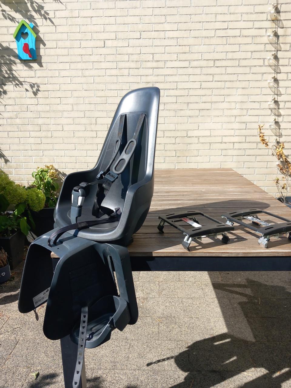 Bobike achterzitje met 2 montagebeugels