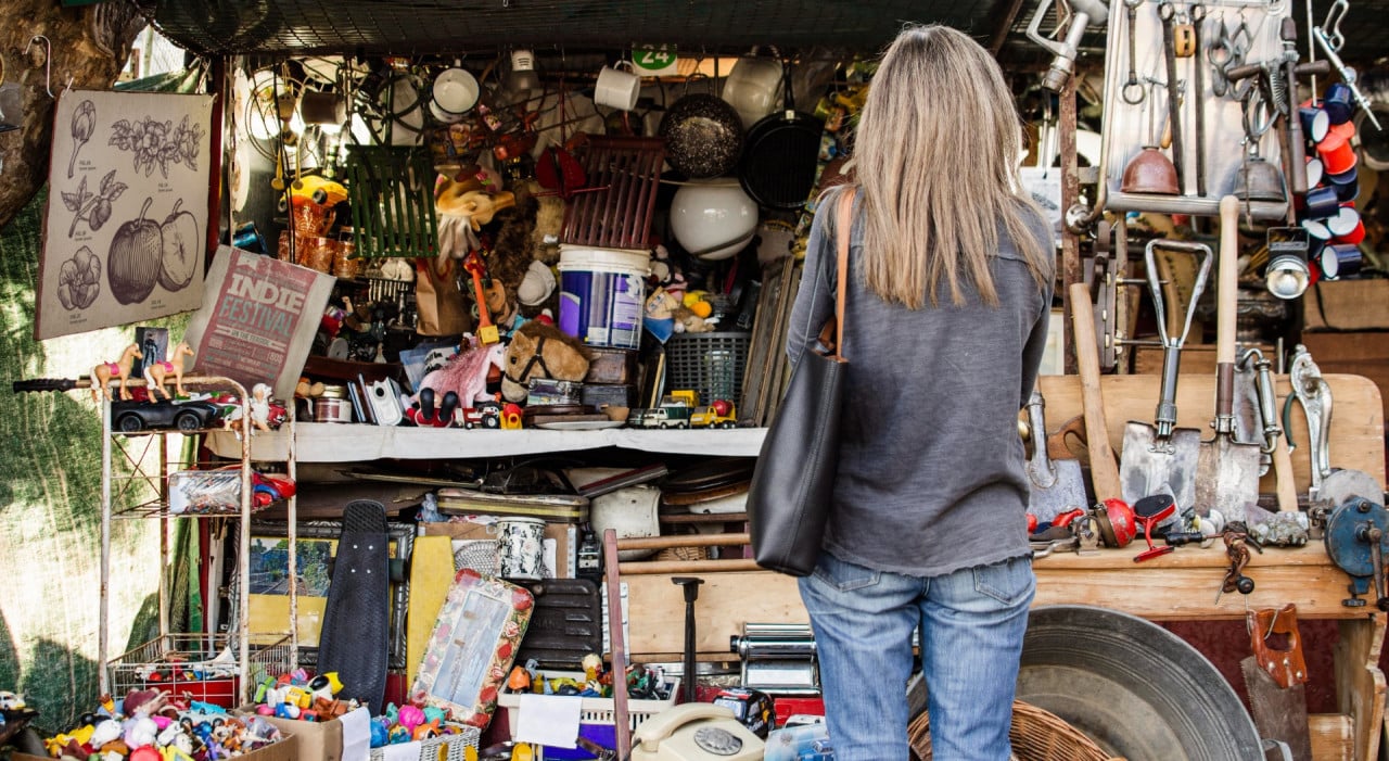 Complete inboedel garage sale Zaterdag 6 September Wemeldinge