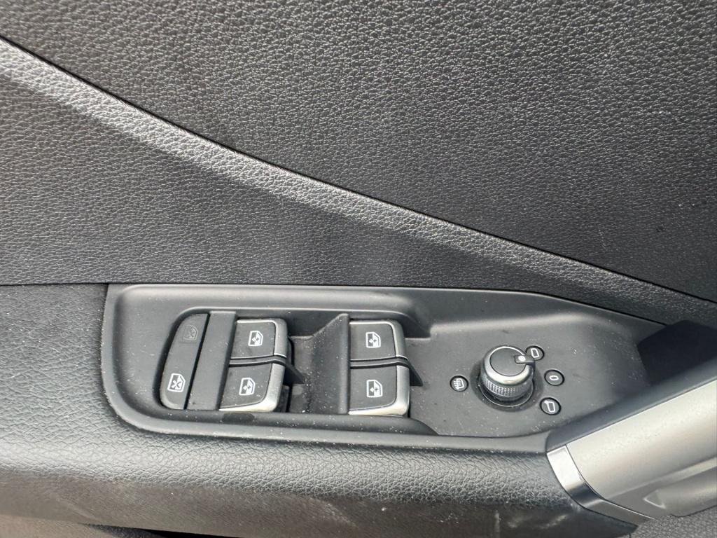 Audi Q2 35 tfsi s edition