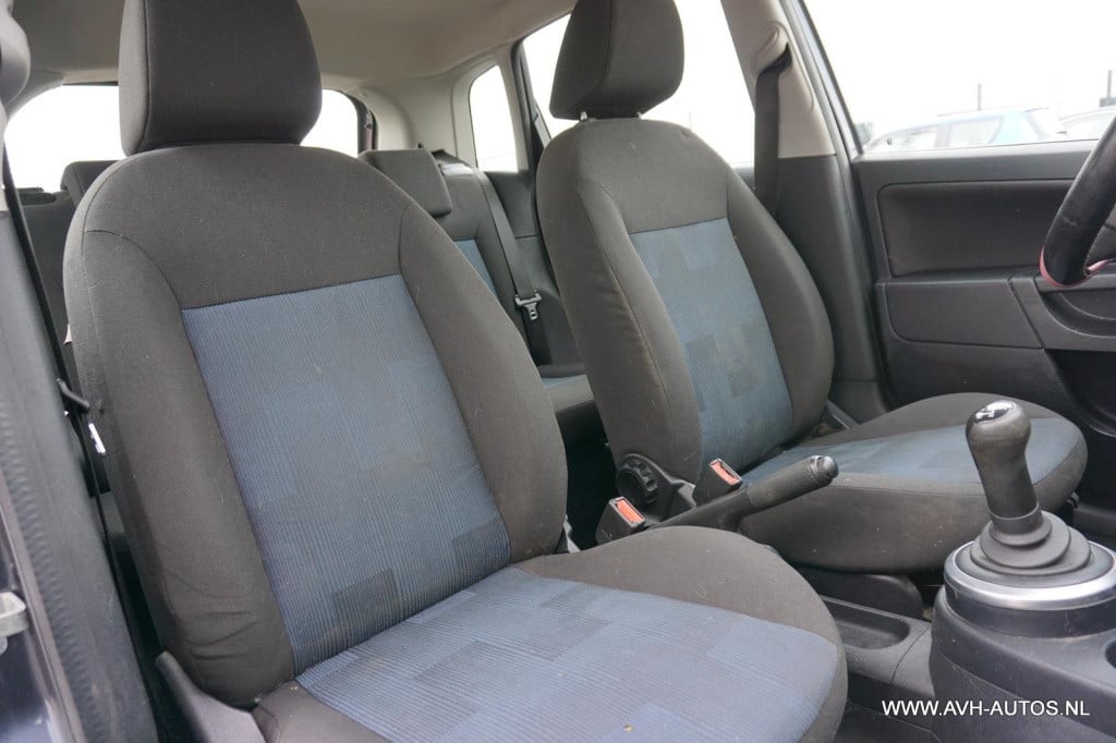 Ford Fiesta 1.4-16v futura automaat