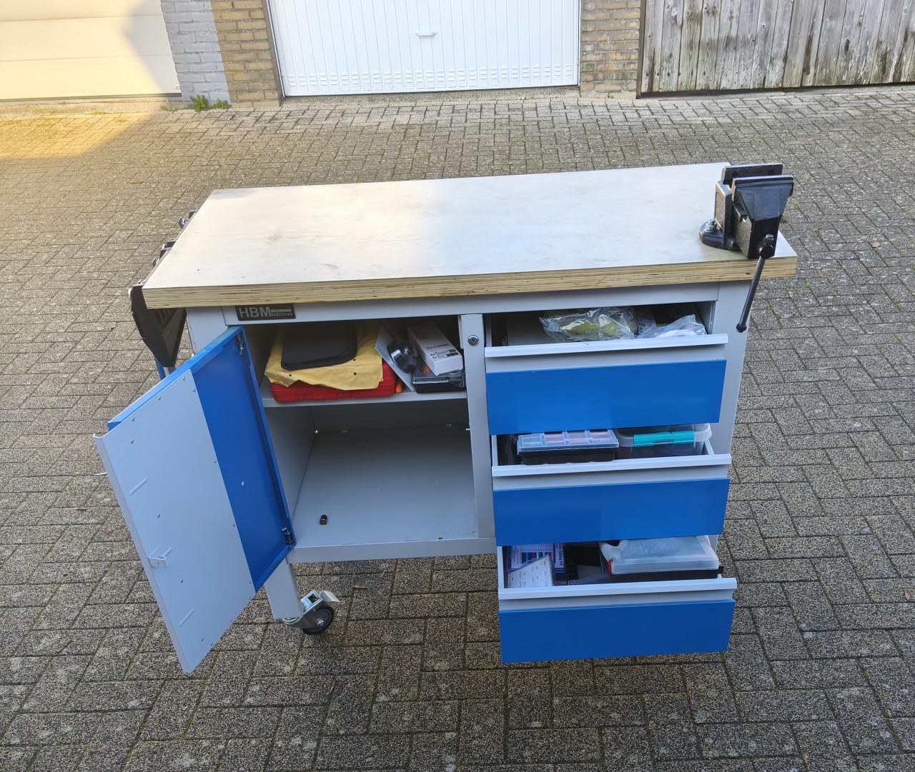 Goede en verrijdbare werkbank te koop