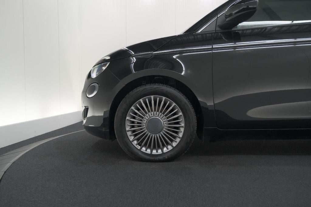 Fiat 500 icon 42 kwh | soh 95,7% | convenience pack | camera | dodehoekdete
