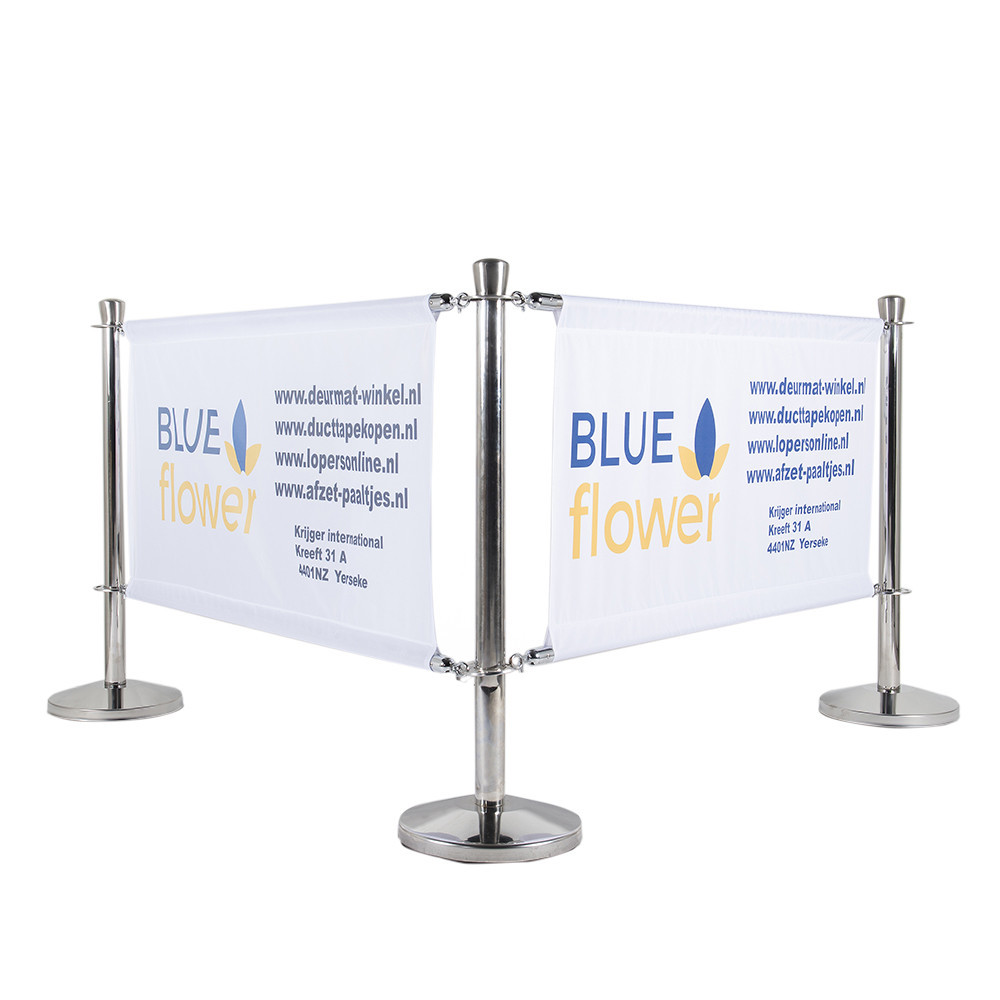 Afzetpalen met bedrukte banner -scherm