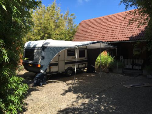 Caravan luifel Goldcamp Pamplona met glasfiber frame