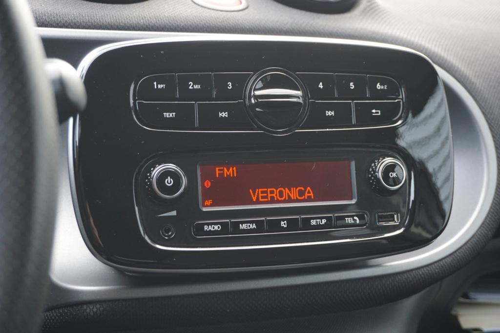 Smart Forfour 1.0 passion airco / cruise / elektr. ramen / camera / lm velg