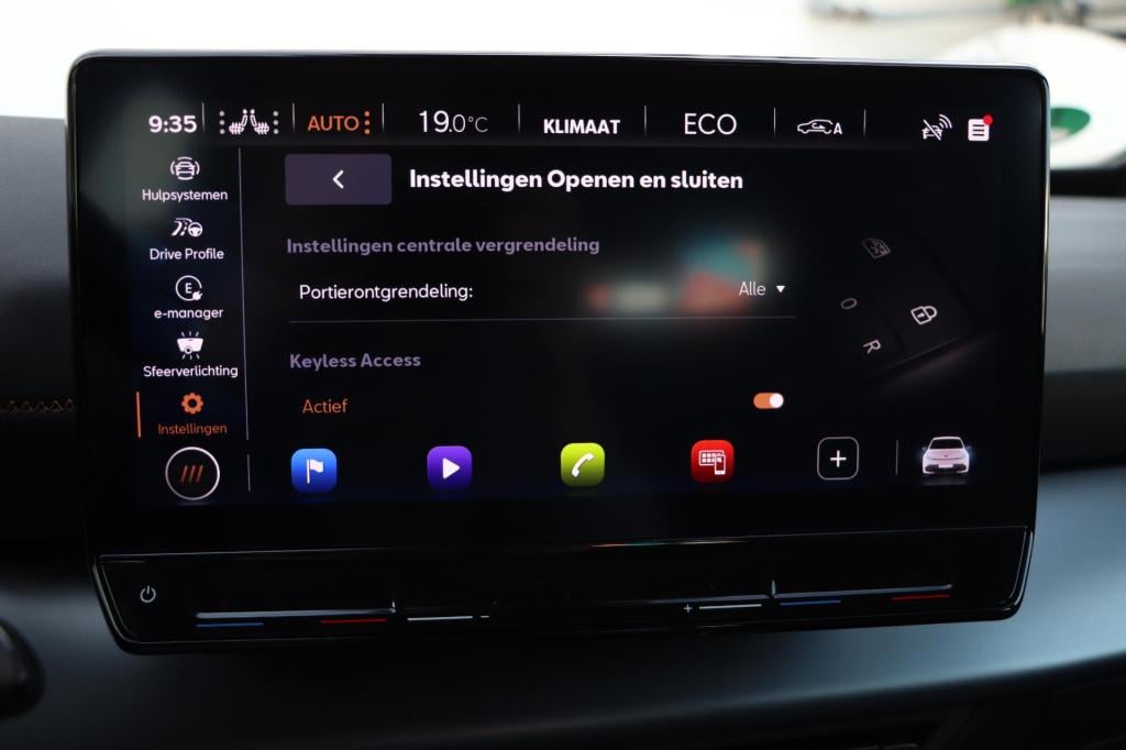 Cupra Born adrenaline 62 kwh 231pk | soh 94,8% |