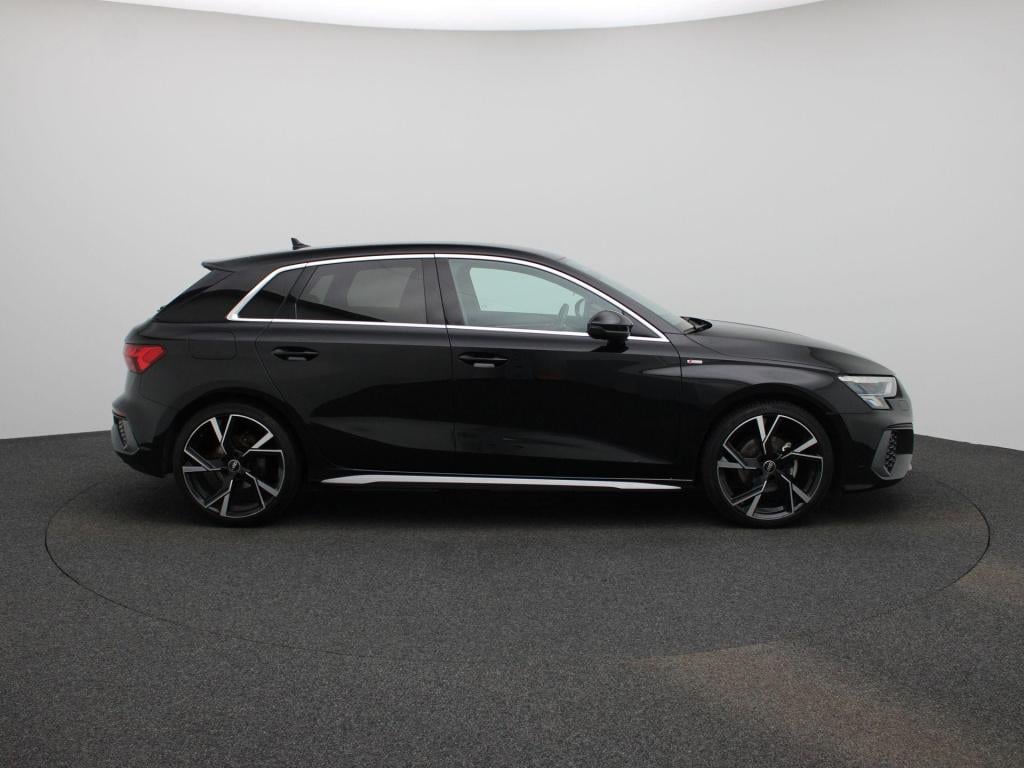 Audi A3 sportback 30 tfsi s edition | automaat | 2x s-line | vlak stuur | n