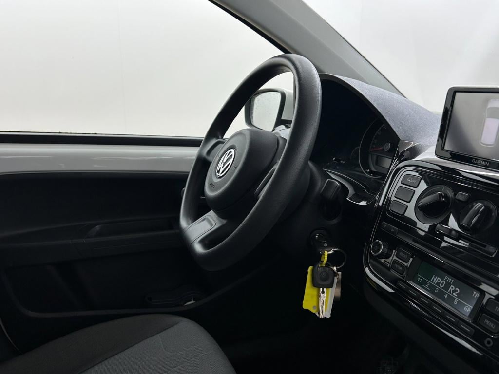 Volkswagen UP! occasion 1.0 move up! bluemotion | wit | tweedehands volkswa
