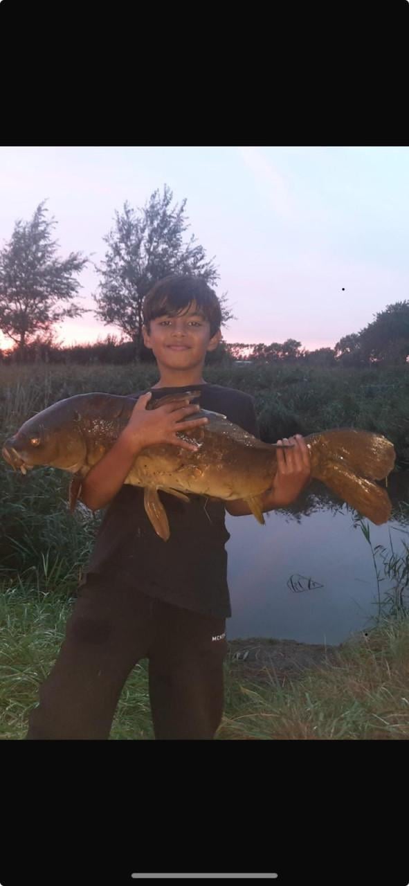 €17,50 voor een jaarvissen met 2 hengels in een zeer mooie Karper gebied.