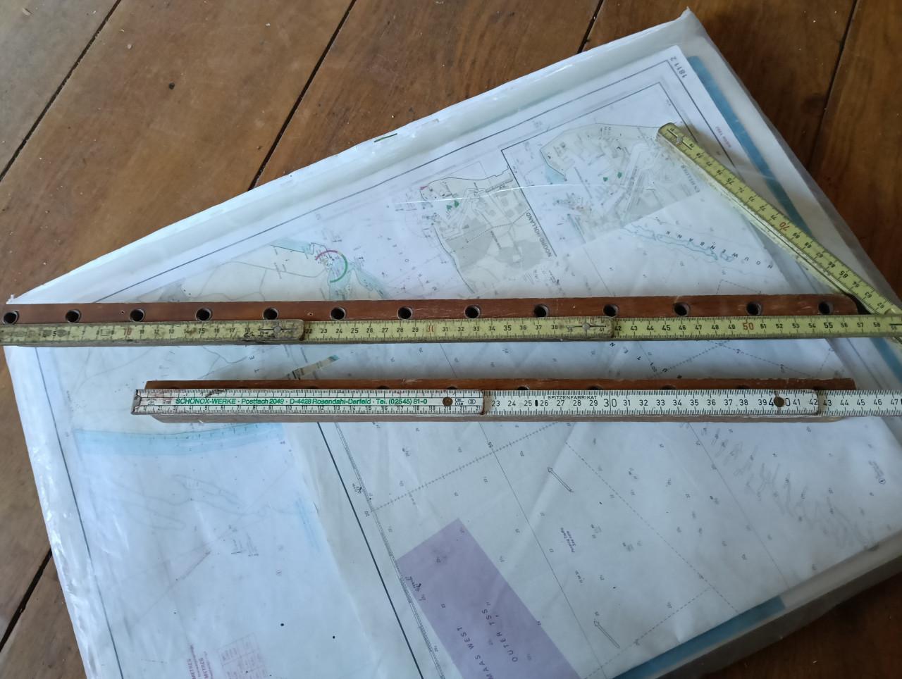 2 stukjes ophang strip poul cadovius royal